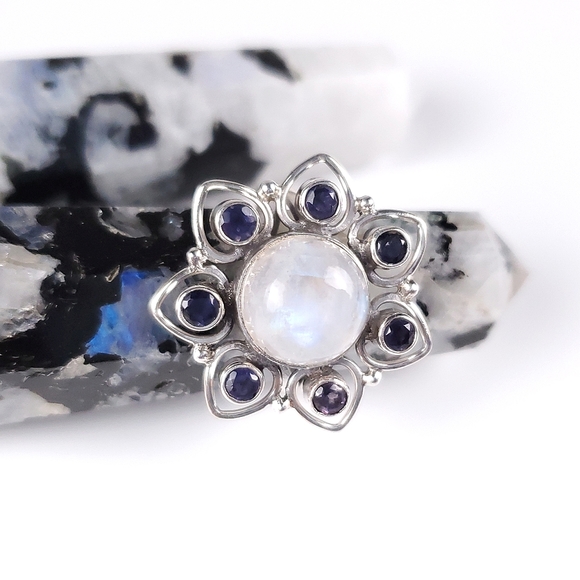 925 Sterling Silver Rainbow Moonstone and Iolite Flower Ring Size 7.5 - Picture 15 of 16